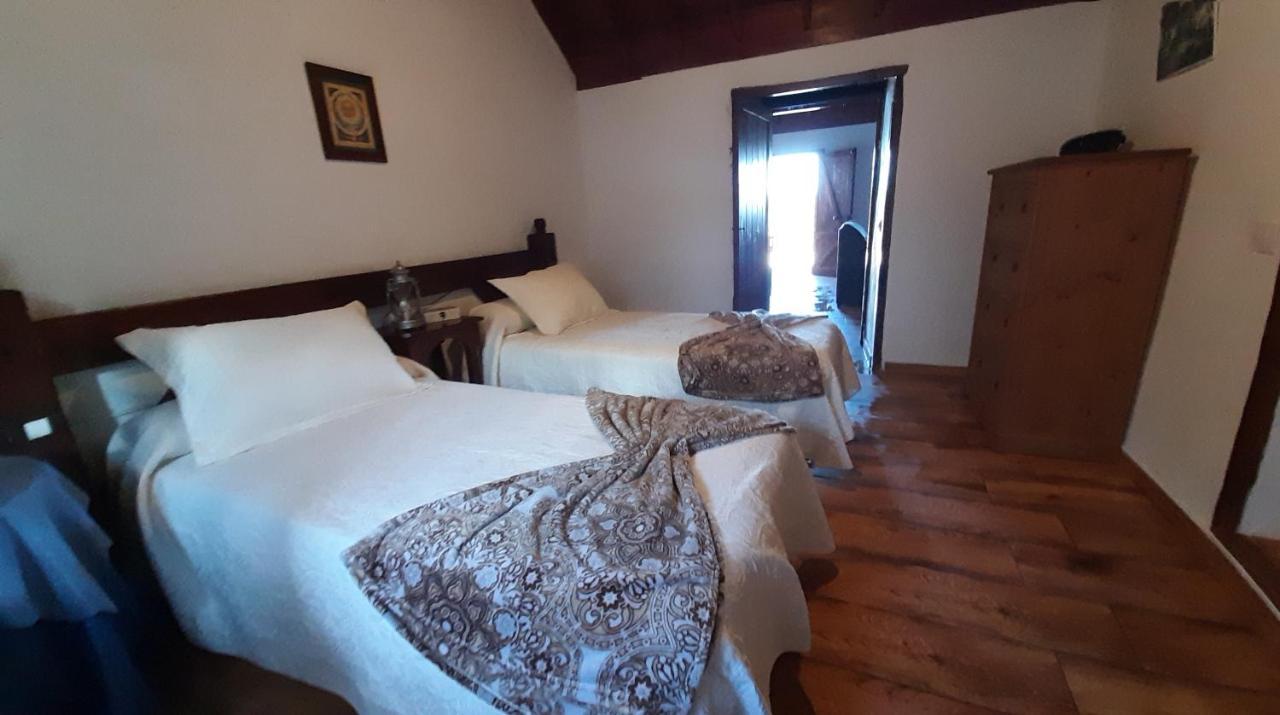 Casas Rurales Los Guinderos อิคอดเดลอสวินอส ภายนอก รูปภาพ